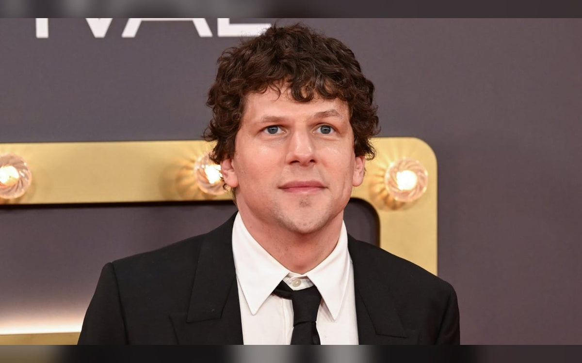 Jesse Eisenberg Reveals Why He Was Shut Out of Studio Movies