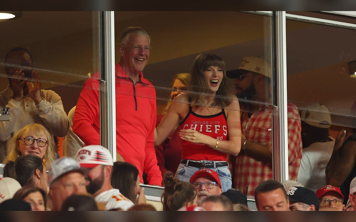 Taylor Swift Celebrates Travis Kelce’s First Touchdown of the Season: ‘That’s My Husband!’