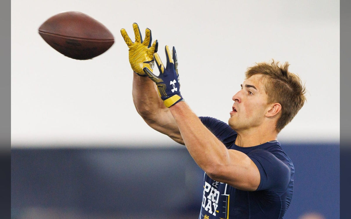 Who is Patriots’ Eli Raridon? Unlikely TE scores first TD of 2026 NFL season