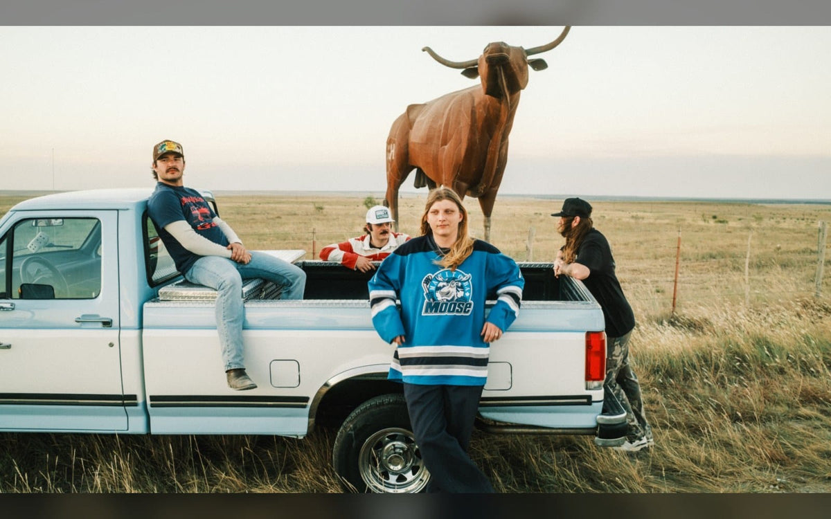 Lunar Landing: Dexter and the Moonrocks Touch Down in Country Music